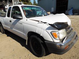2000 Toyota Tacoma SR5 White Extended Cab 2.4L AT 2WD #Z23469